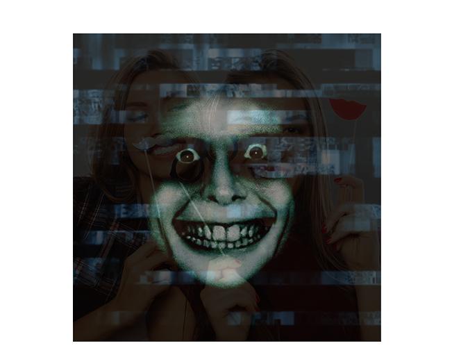 Glitch Scare - Animated Overlay - PNG Seq